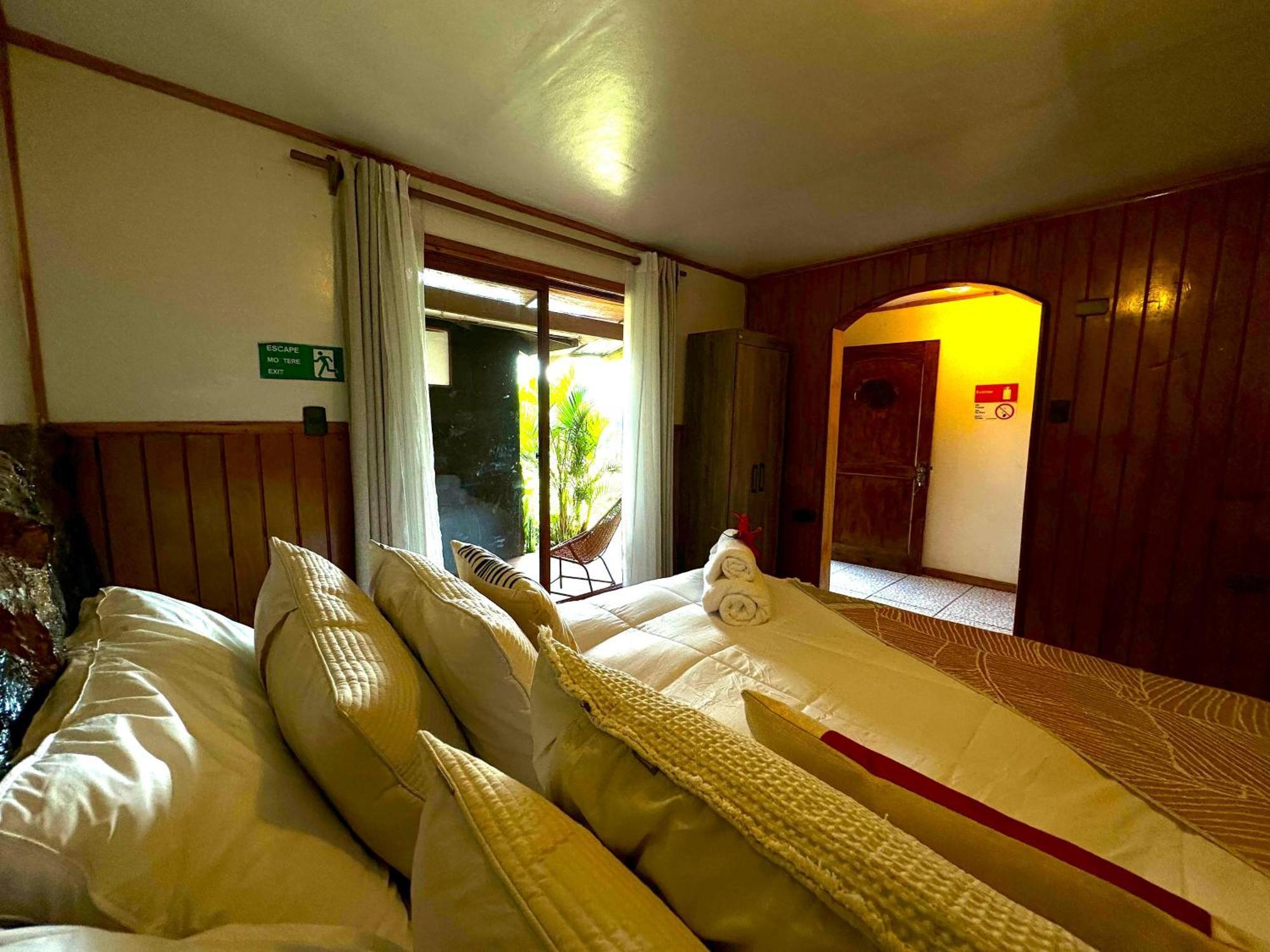 Paraiso Sunset Bungalows Hanga Roa Exterior photo